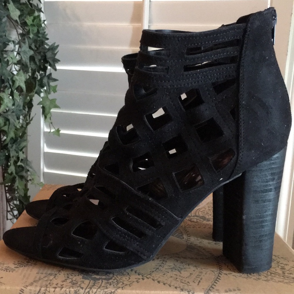 NWOB Carlos Santana Lola Black Strappy Booties 10